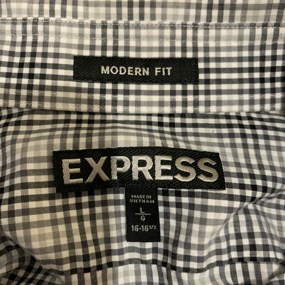 NWOT Express Long Sleeves Shirt Black & White L - Picture 4 of 4